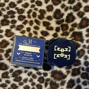 NWT dark PURPLE Eyeshadow pigment